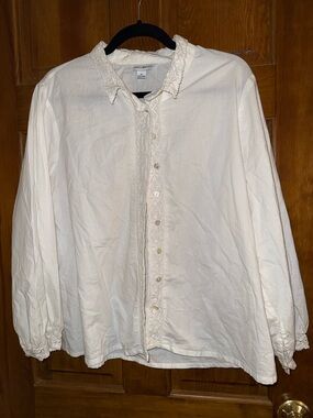 EUC April Cornell white button down with lace detail